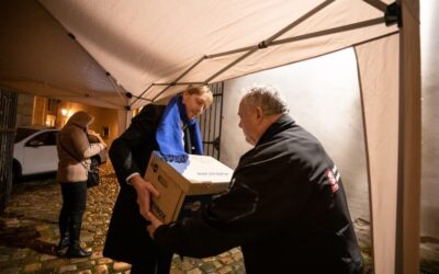 Kabát za kabát: Sbírka teplého oblečení